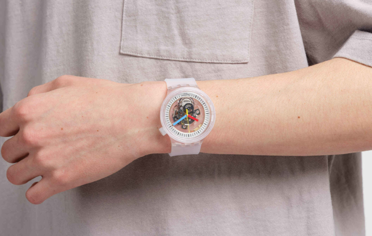 SWATCH Uhr aus der neuen Clear-Collection.